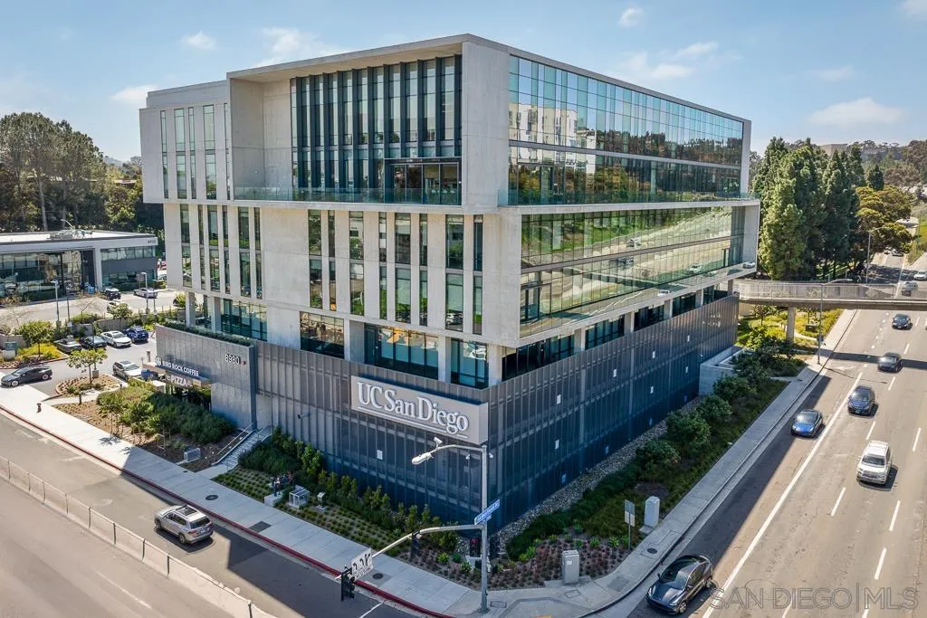 3121 Evening Way, Unit B La Jolla, CA 92037 - Photo 53 of 56