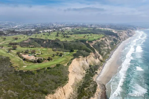 $999,000 | 3121 Evening Way, Unit B, La Jolla, CA 92037