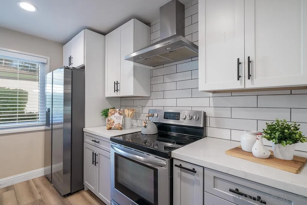 3121 Evening Way, Unit B La Jolla, CA 92037 - Photo 7 of 56