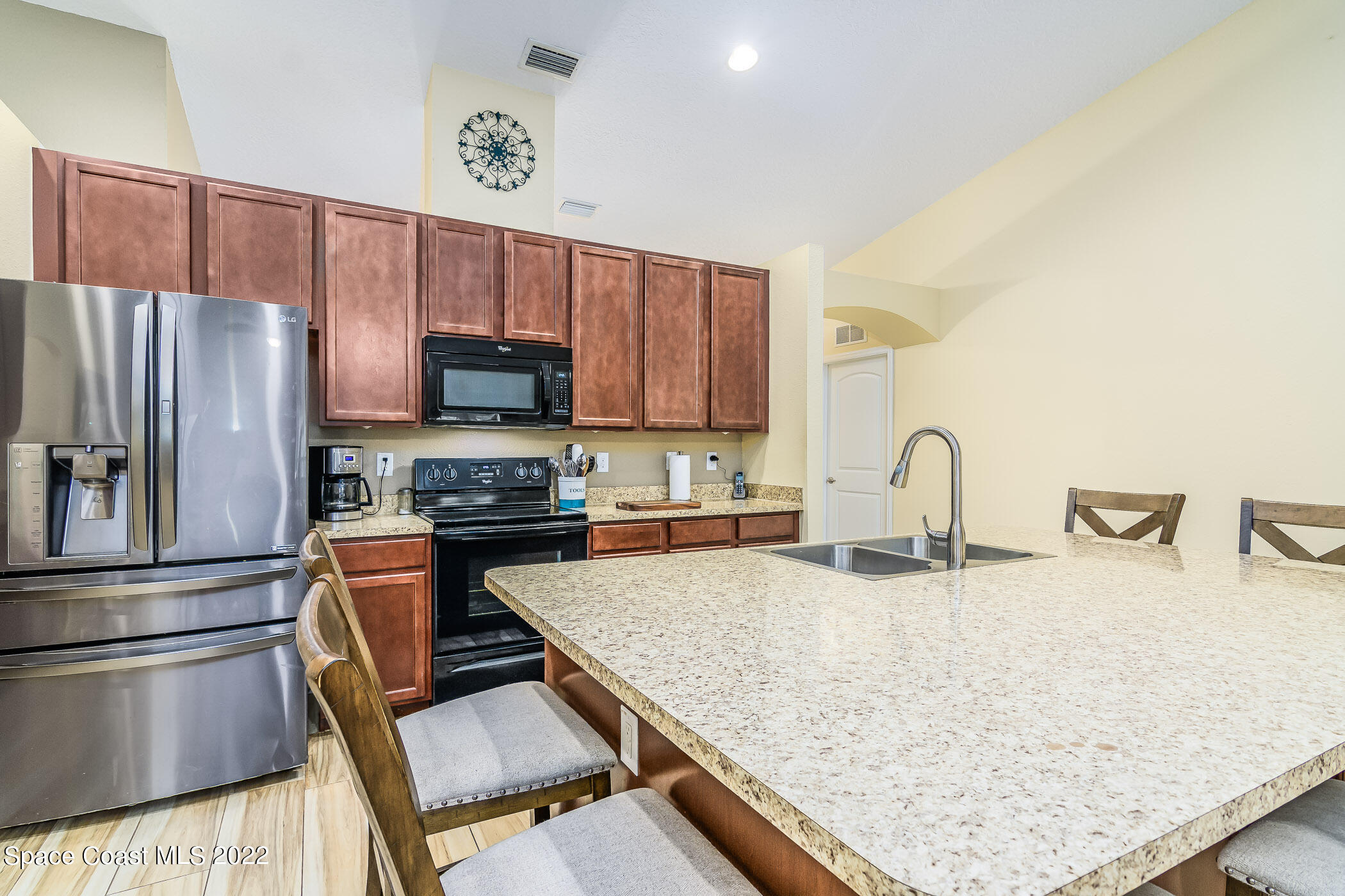3268 Reef Road Southeast Palm Bay, FL 32909 - Photo 8 of 39 Center island