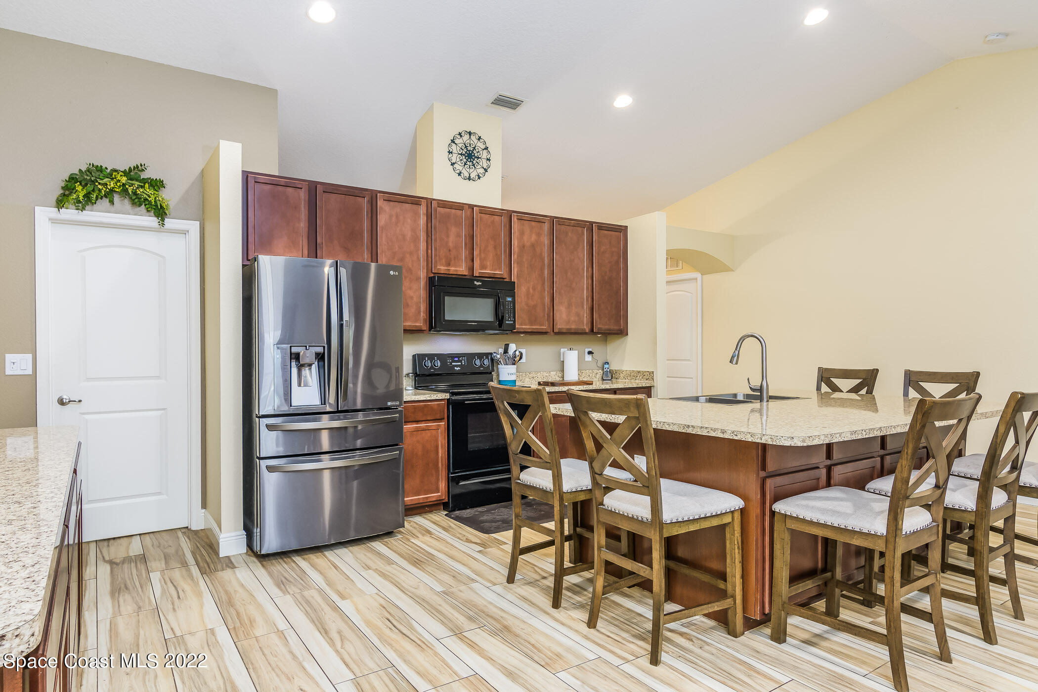 3268 Reef Road Southeast Palm Bay, FL 32909 - Photo 9 of 39 Stainless steel appliances