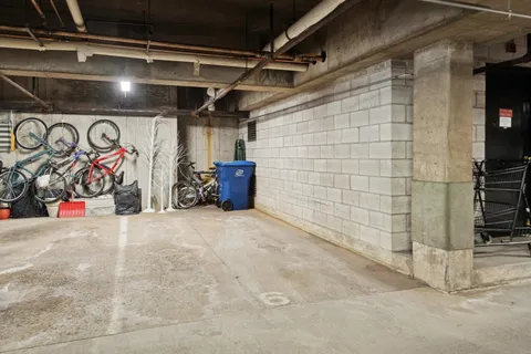 $310,000 | 235 Ridge Road, Unit 4J, Wilmette, IL 60091