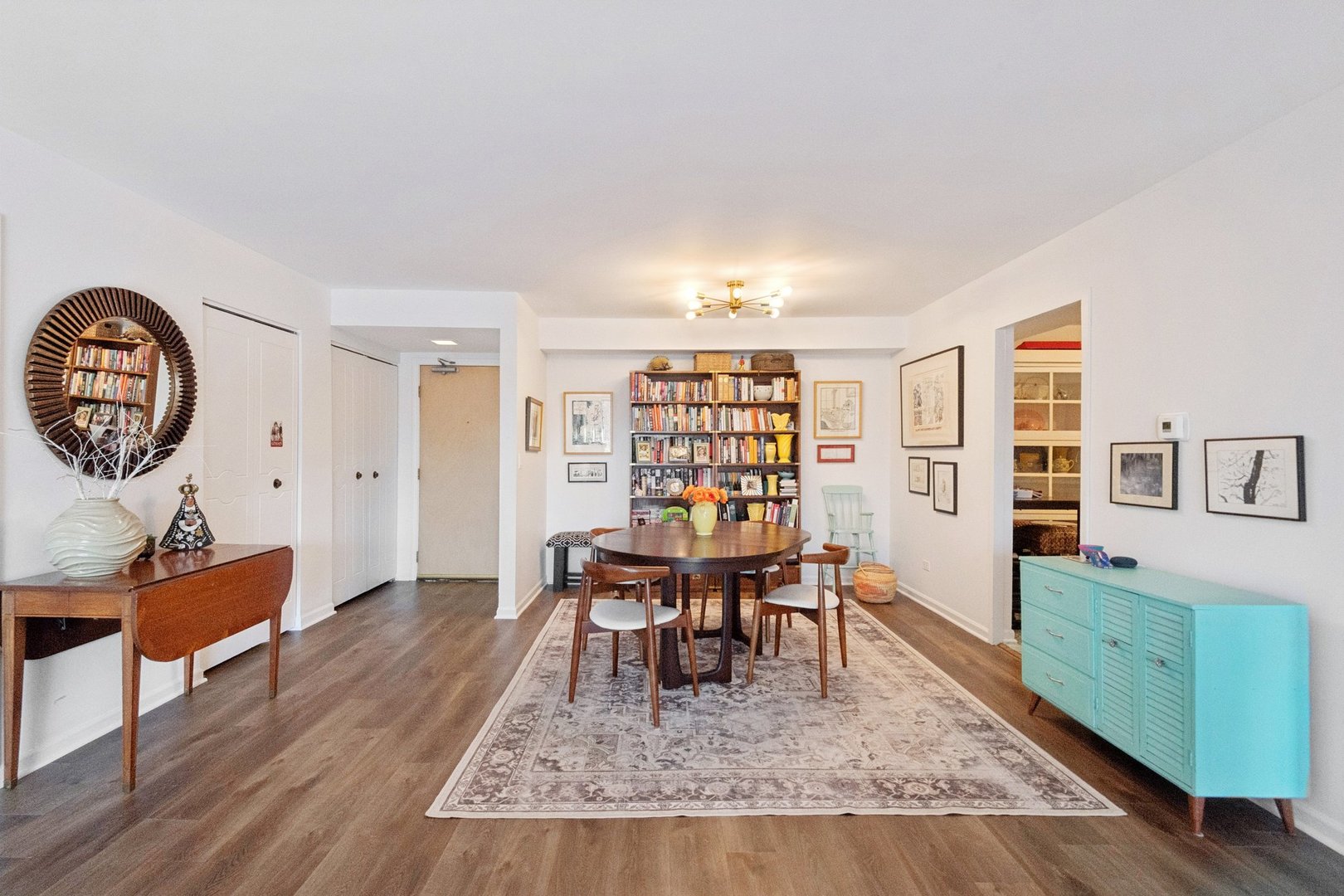 235 Ridge Road, Unit 4J Wilmette, IL 60091 - Photo 6 of 17