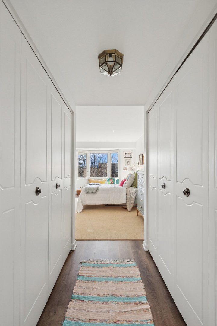 235 Ridge Road, Unit 4J Wilmette, IL 60091 - Photo 10 of 17