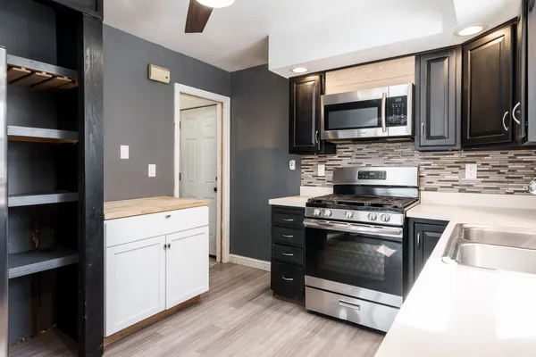 $165,000 | 3000 Hanson Street, Rockford, IL 61109