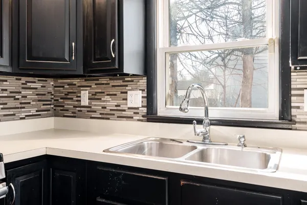 $165,000 | 3000 Hanson Street, Rockford, IL 61109