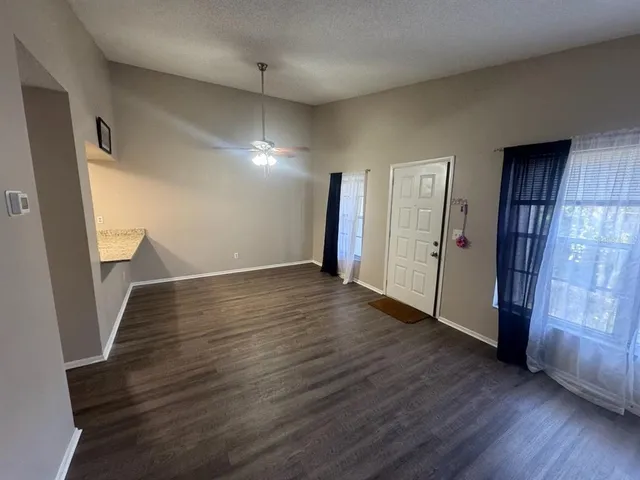 $1,700 | 3455 Countryside Boulevard, Unit 90, Clearwater, FL 33761