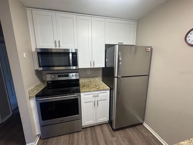 $1,700 | 3455 Countryside Boulevard, Unit 90, Clearwater, FL 33761