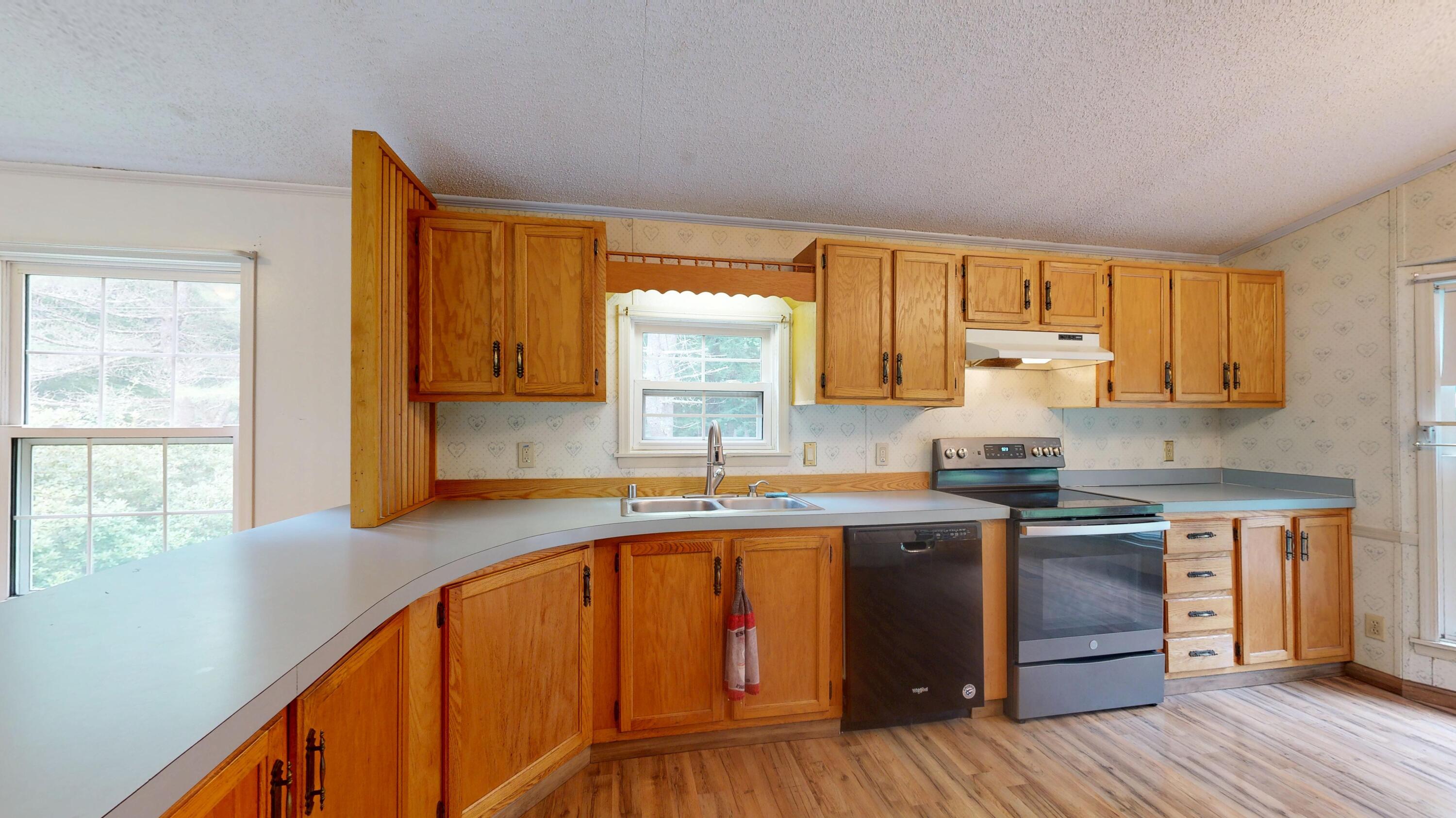 33 Butman Boulevard Readfield, ME 04355 - Photo 3 of 29 Kitchen
