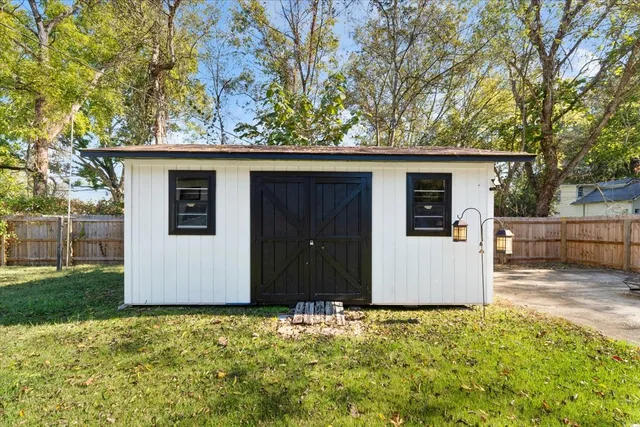 $309,900 | 4109 Church Street, Hampshire, TN 38461