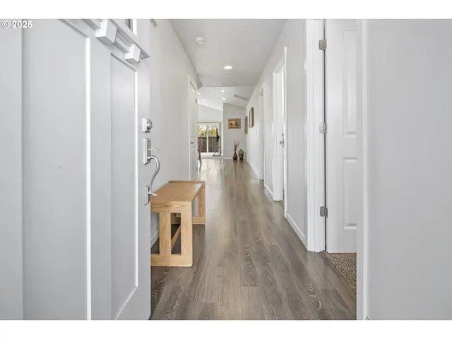 $499,000 | 1871 Southeast Academy Street, Dallas, OR 97338