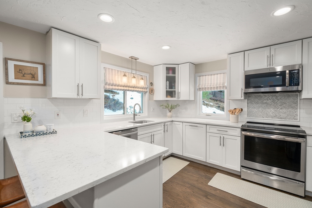 15 Adams Road Sudbury, MA 01776 - Photo 9 of 41