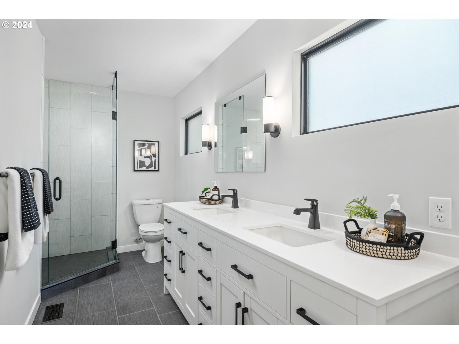 2747 Northwest Cornell Road Portland, OR 97210 - Photo 24 of 48 Bathroom, Attached