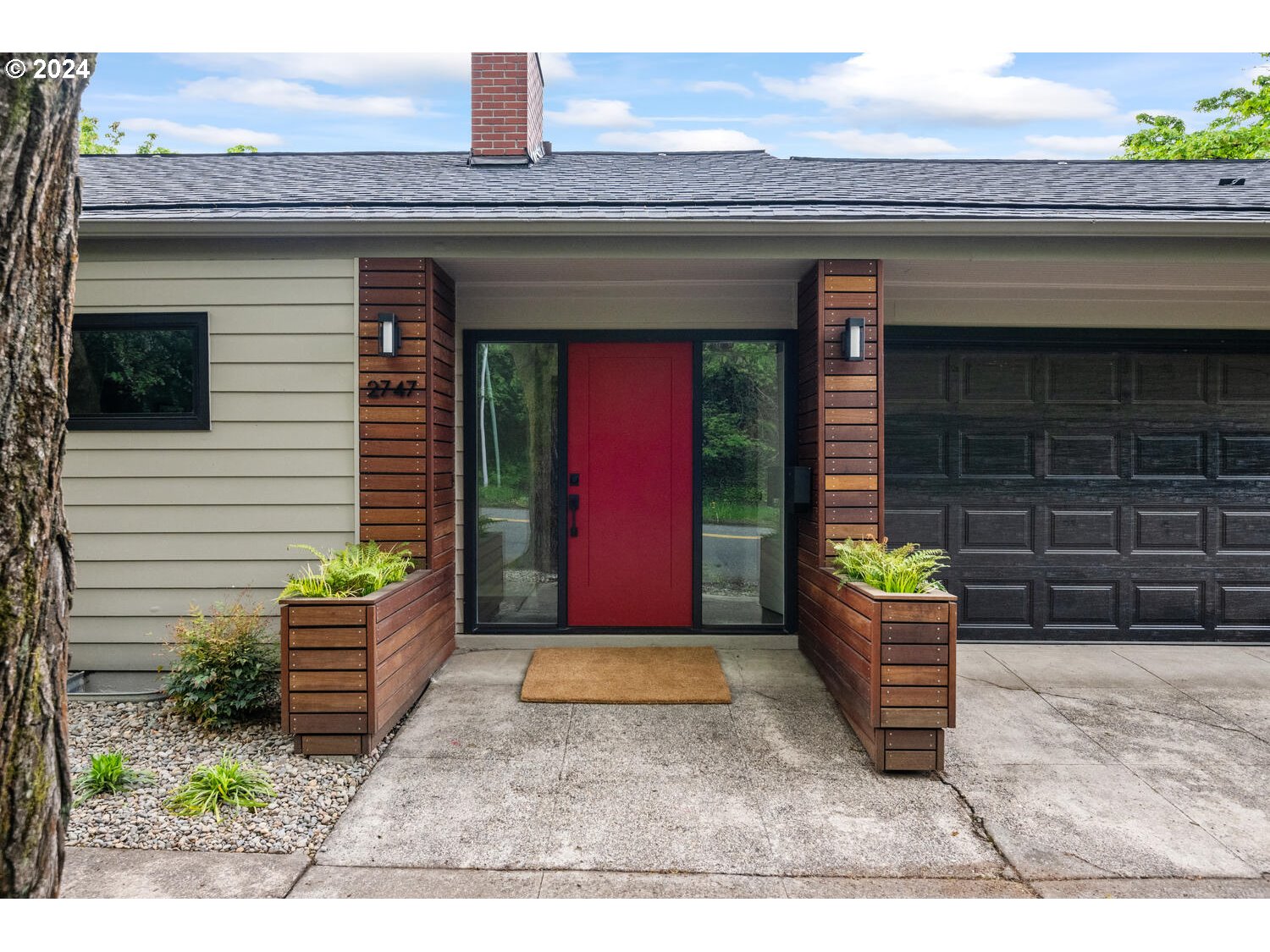 2747 Northwest Cornell Road Portland, OR 97210 - Photo 3 of 48 Entrance/Foyer