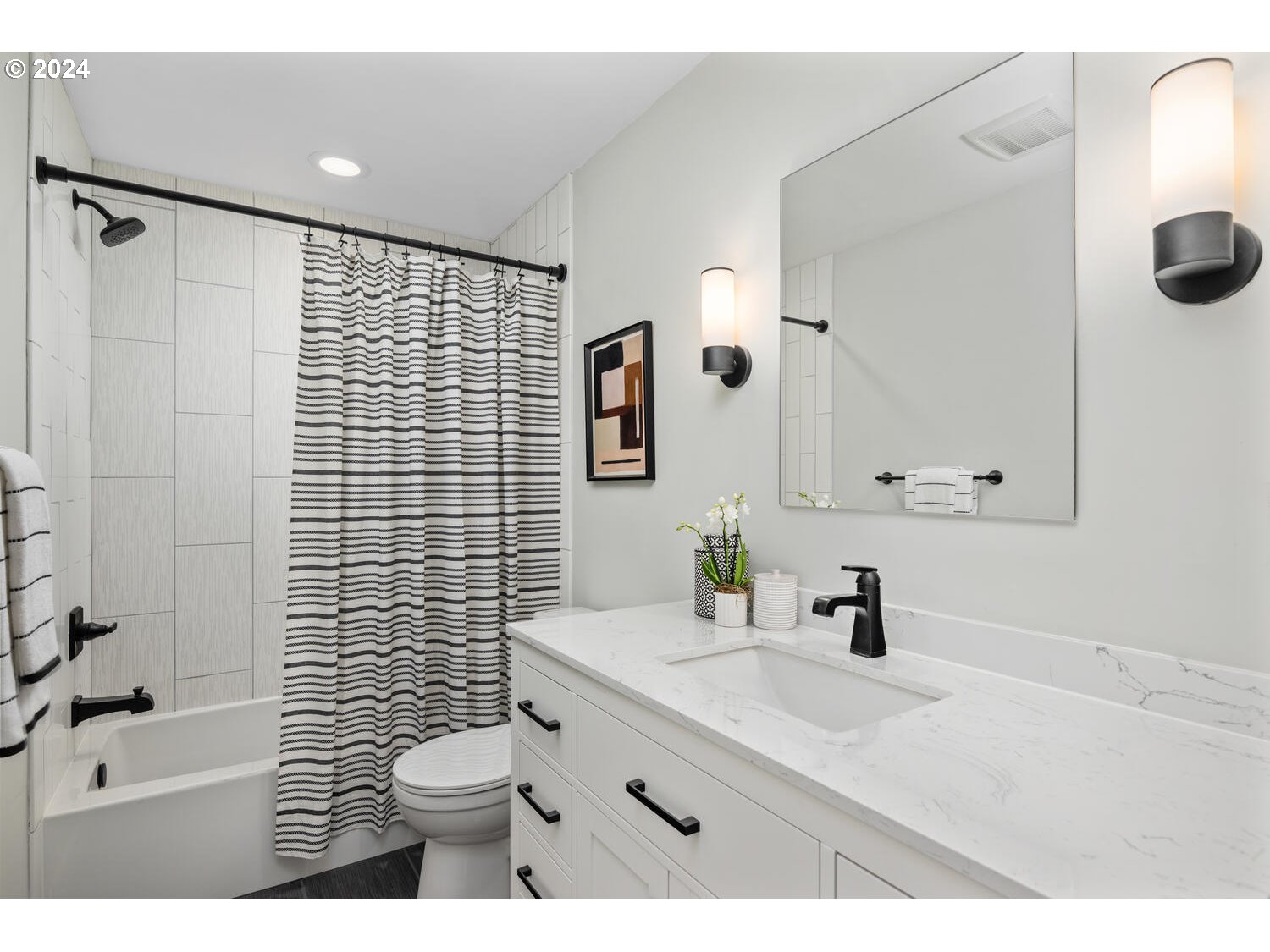 2747 Northwest Cornell Road Portland, OR 97210 - Photo 35 of 48 Bathroom