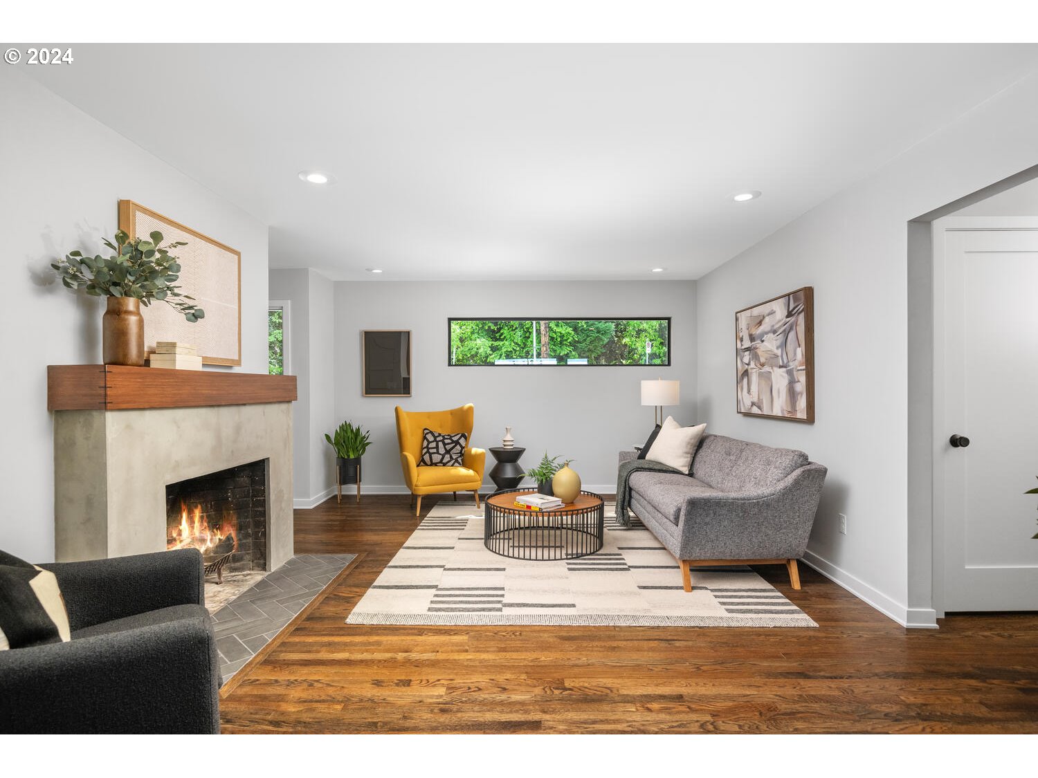 2747 Northwest Cornell Road Portland, OR 97210 - Photo 6 of 48 Living Room