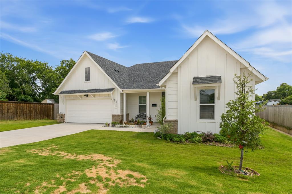 411 West Harwood Road Euless, TX 76039 - Photo 4 of 40