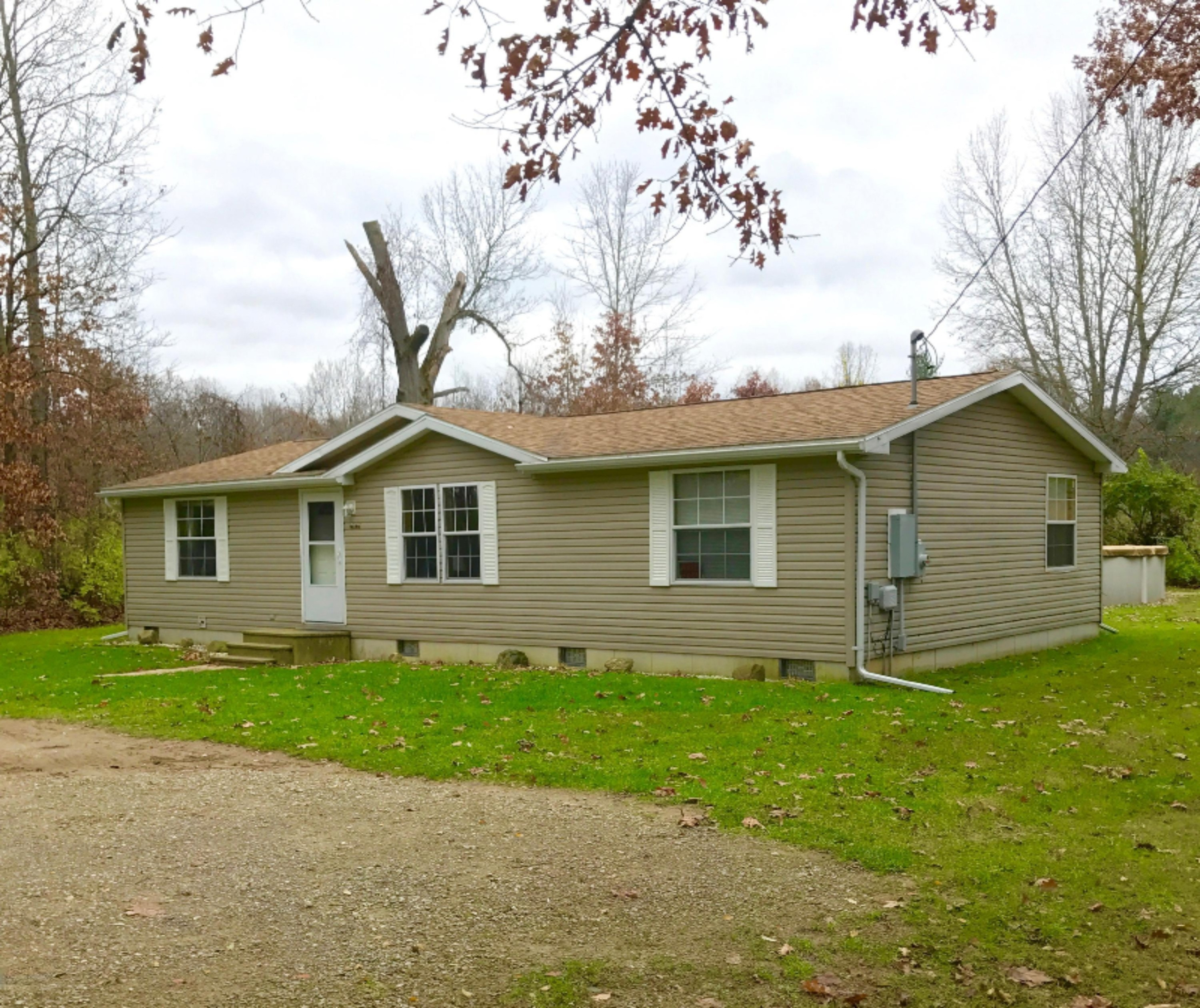 2020 Bell Road Niles, MI 49120 - Photo 1 of 26 Front