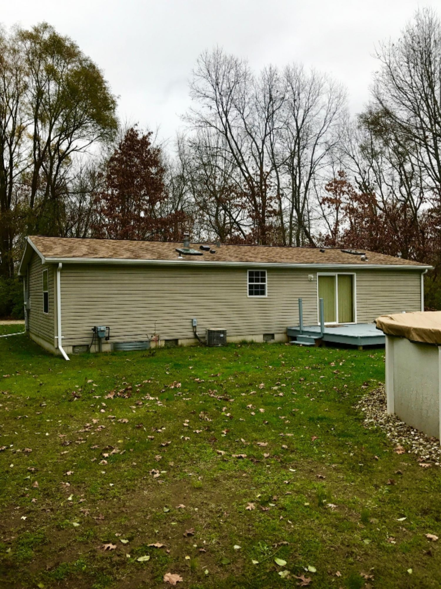 2020 Bell Road Niles, MI 49120 - Photo 5 of 26 Rear