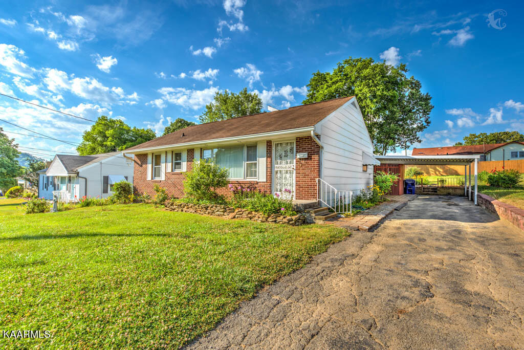 112 Timothy Lane Clinton, TN 37716 - Photo 9 of 35 Tmthy112e (3)-Edit