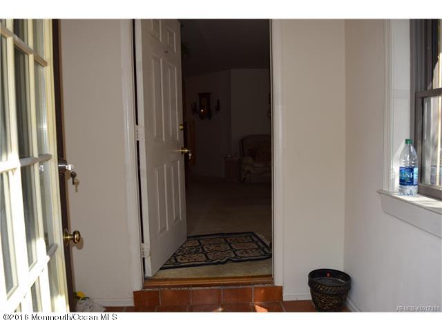 31 Fir Road, Unit 17 Manahawkin, NJ 08050 - Photo 3 of 32 3