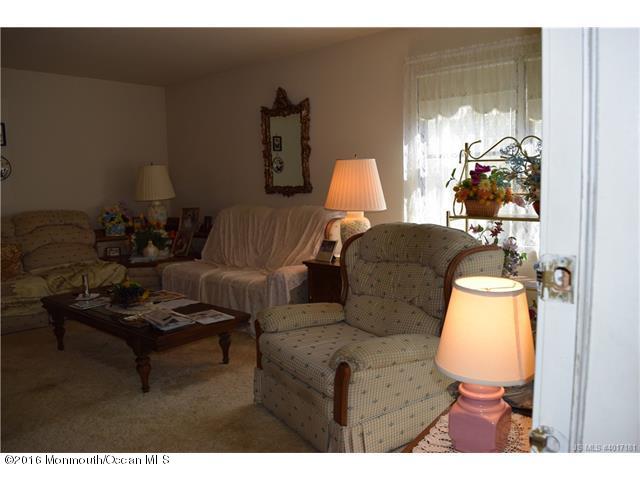 31 Fir Road, Unit 17 Manahawkin, NJ 08050 - Photo 5 of 32 5