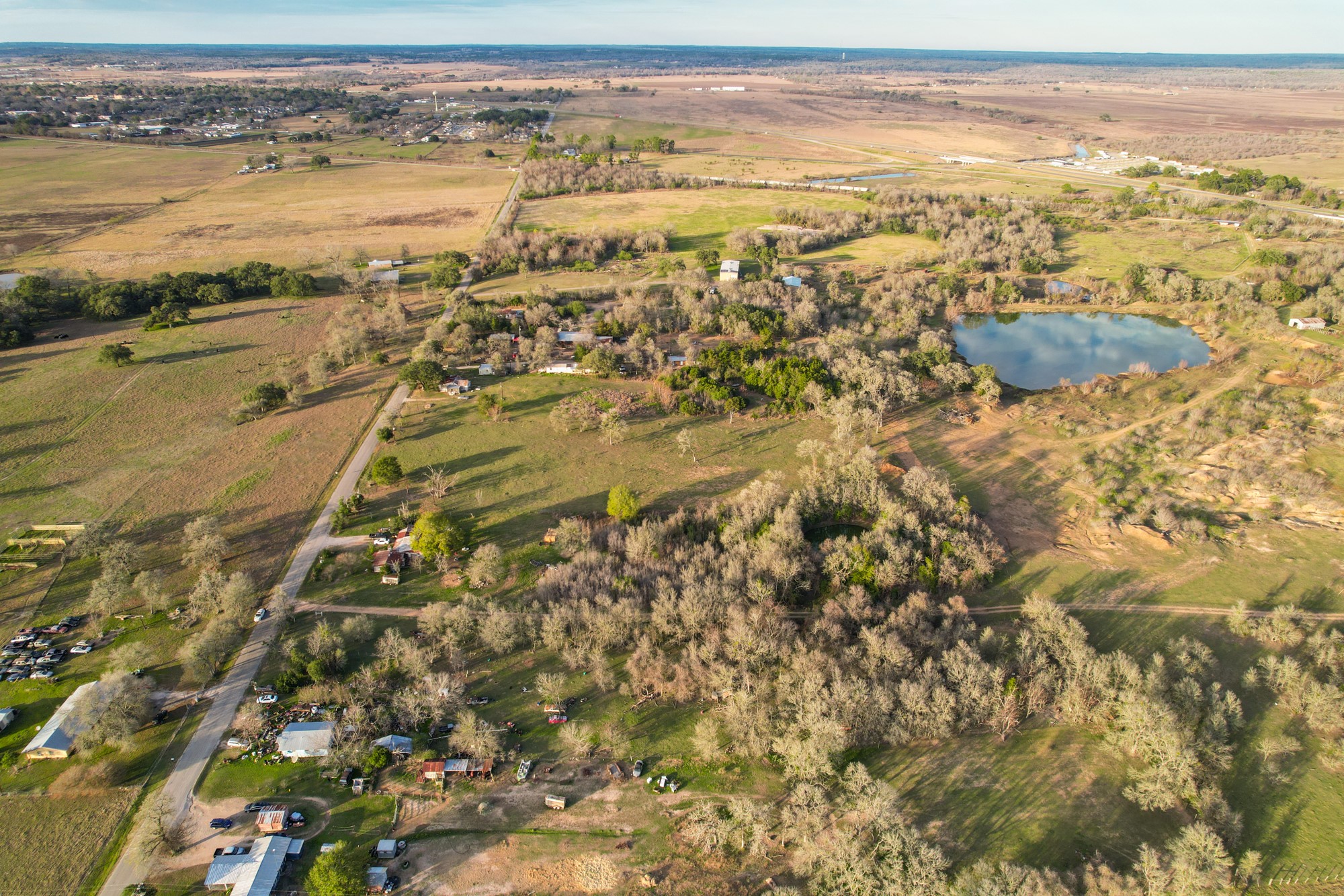 269 Old Lake Road Smithville, TX 78957 - Photo 15 of 16 a view of an ocean
