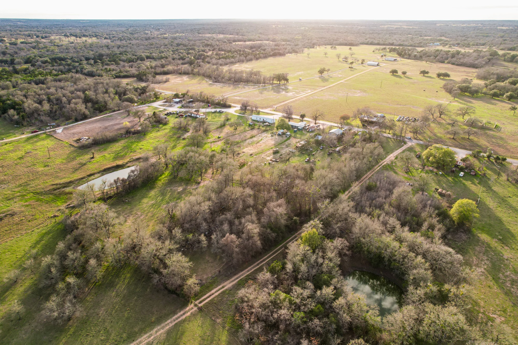 269 Old Lake Road Smithville, TX 78957 - Photo 9 of 16 a view of city and ocean