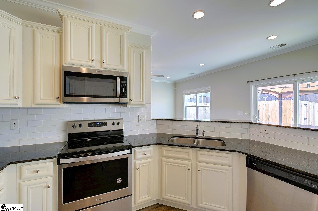 810 Camberwell Road Simpsonville, SC 29680 - Photo 17 of 33