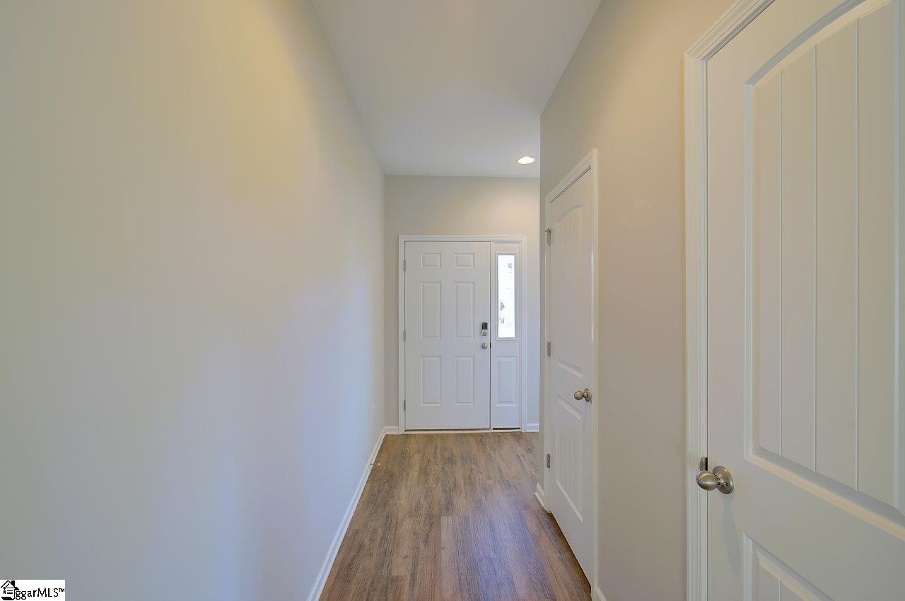 810 Camberwell Road Simpsonville, SC 29680 - Photo 5 of 33