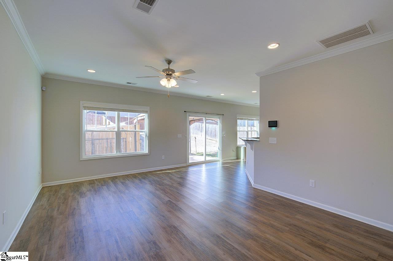 810 Camberwell Road Simpsonville, SC 29680 - Photo 7 of 33