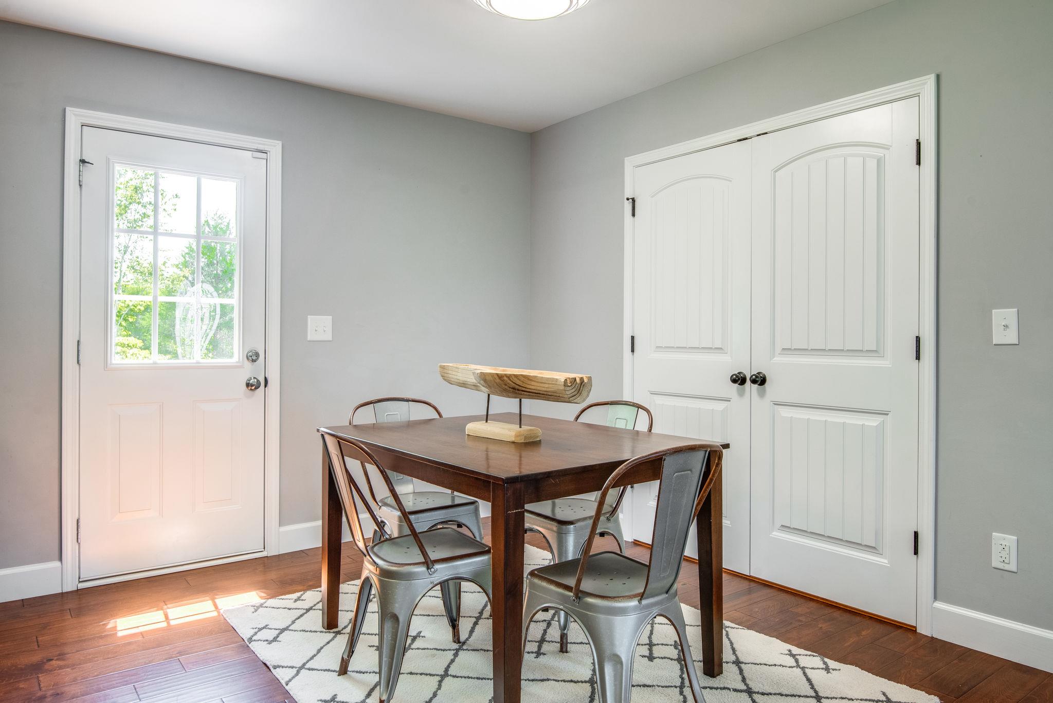 992 Hooper Road Charlotte, TN 37036 - Photo 8 of 27 Extremely Clean & Well Presented