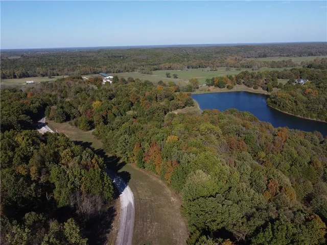 $52,509 | Lot 2 Fraction Point Drive, Warsaw, MO 65355