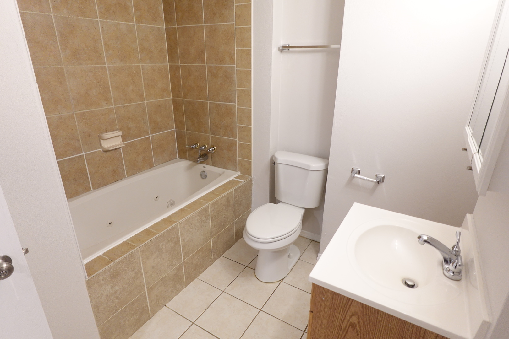 4002 Linden Road Rockford, IL 61109 - Photo 27 of 34 Gallery Image 27