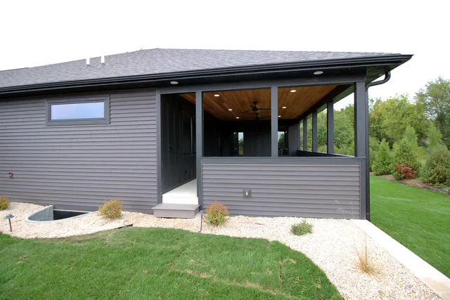 $799,500 | 334 Ridge View Drive, Unit 30, Milton, WI 53563