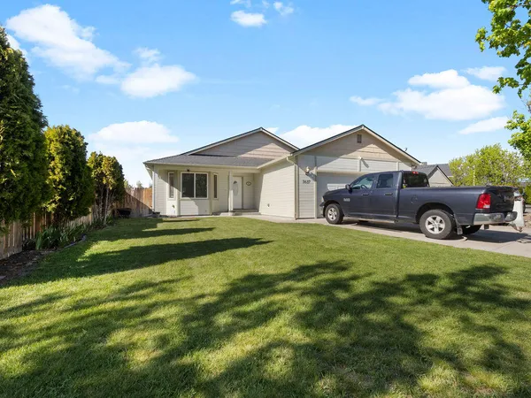 $355,000 | 5637 Mickshelly Circle, Klamath Falls, OR 97603