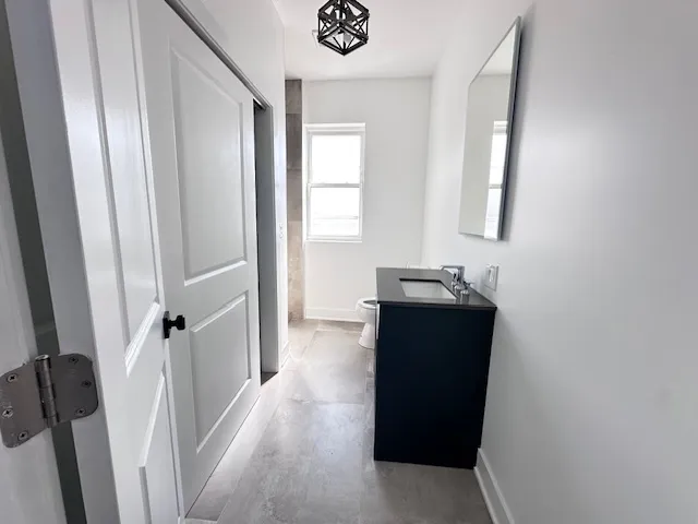 $2,250 | 5011 North Troy Street, Unit 1, Chicago, IL 60625