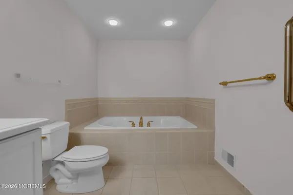 $719,500 | 29 Village Drive, Eatontown, NJ 07724