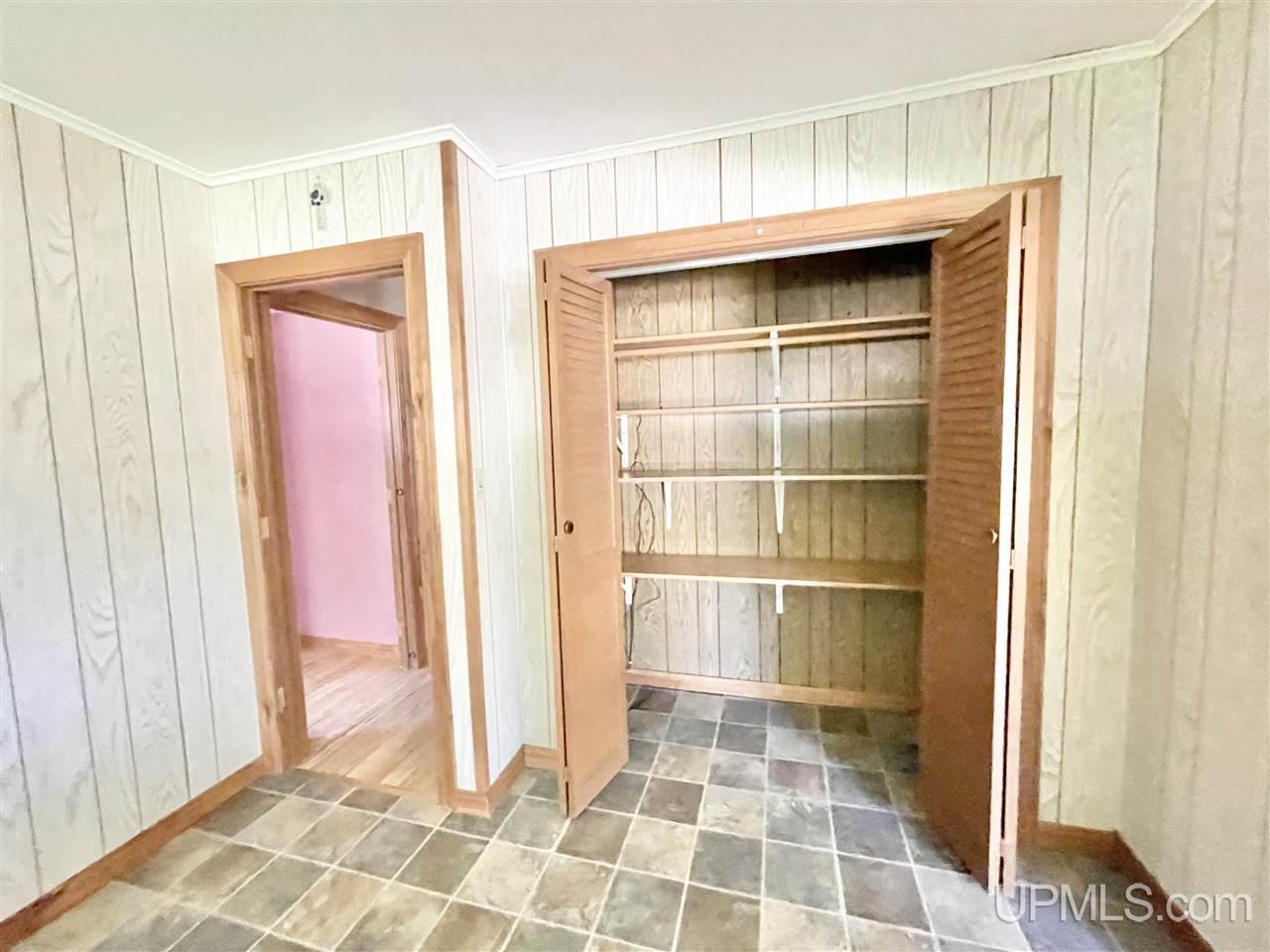 4749 17th Road Escanaba, MI 49829 - Photo 12 of 20
