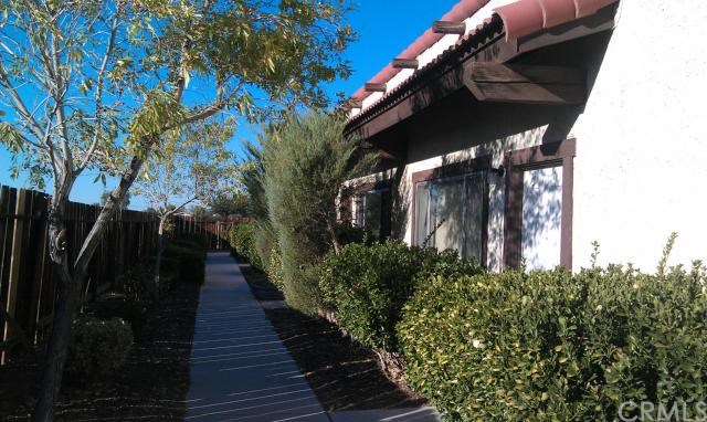 12725 Navajo Road Apple Valley, CA 92308 - Photo 1 of 1