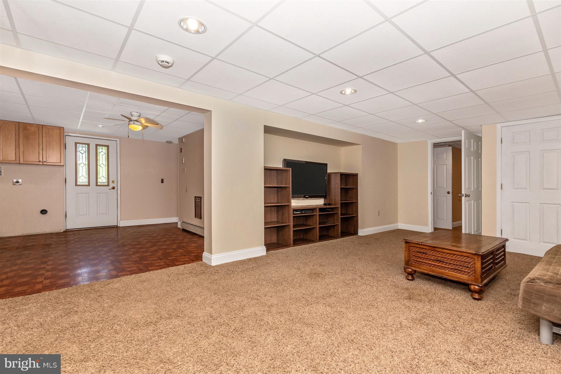 4615 Old Swimming Pool Road Braddock Heights, MD 21703 - Photo 22 of 29 Family Room