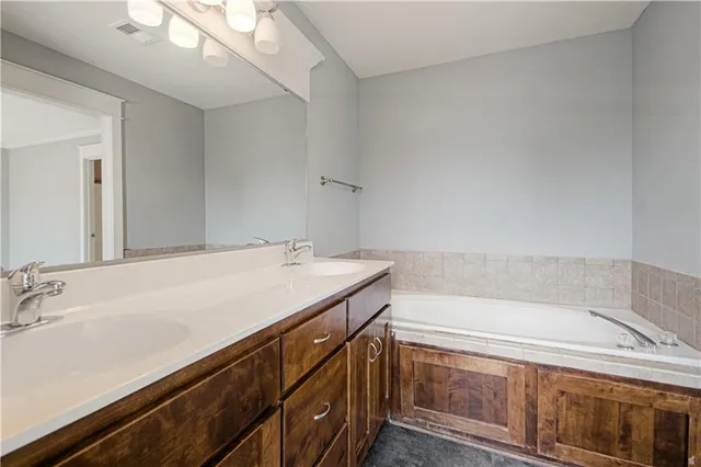 $355,000 | 2908 Erie Park, North Kansas City, MO 64116