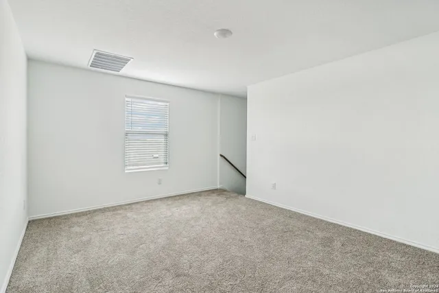 $1,950 | 9227 St Jerome, Seguin, TX 78155