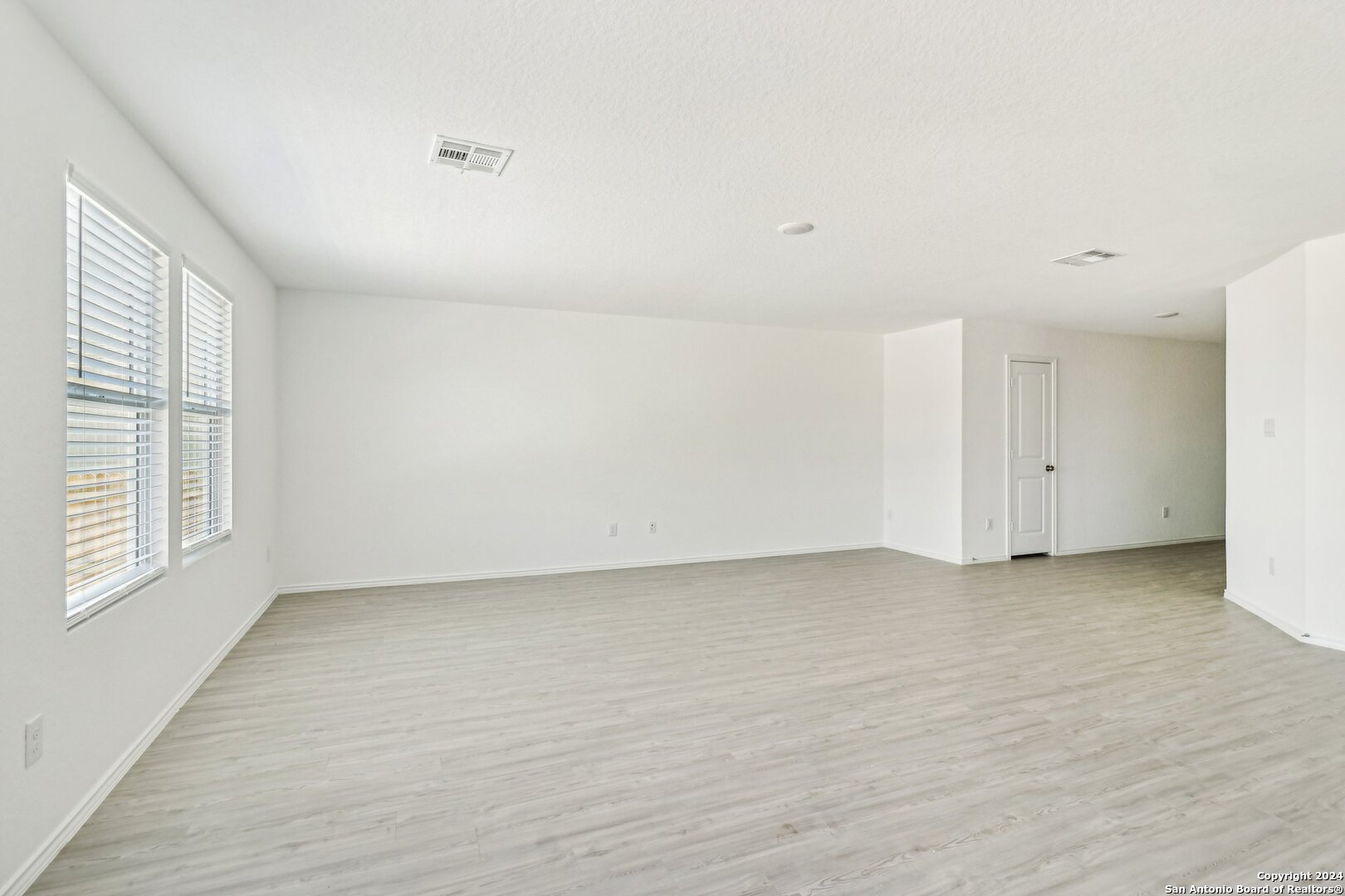 9227 St Jerome Seguin, TX 78155 - Photo 4 of 39