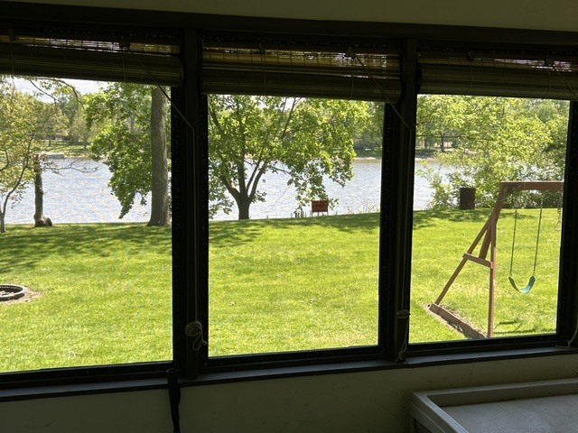 33709 West River Road Wilmington, IL 60481 - Photo 26 of 28 a view of an ocean from a window