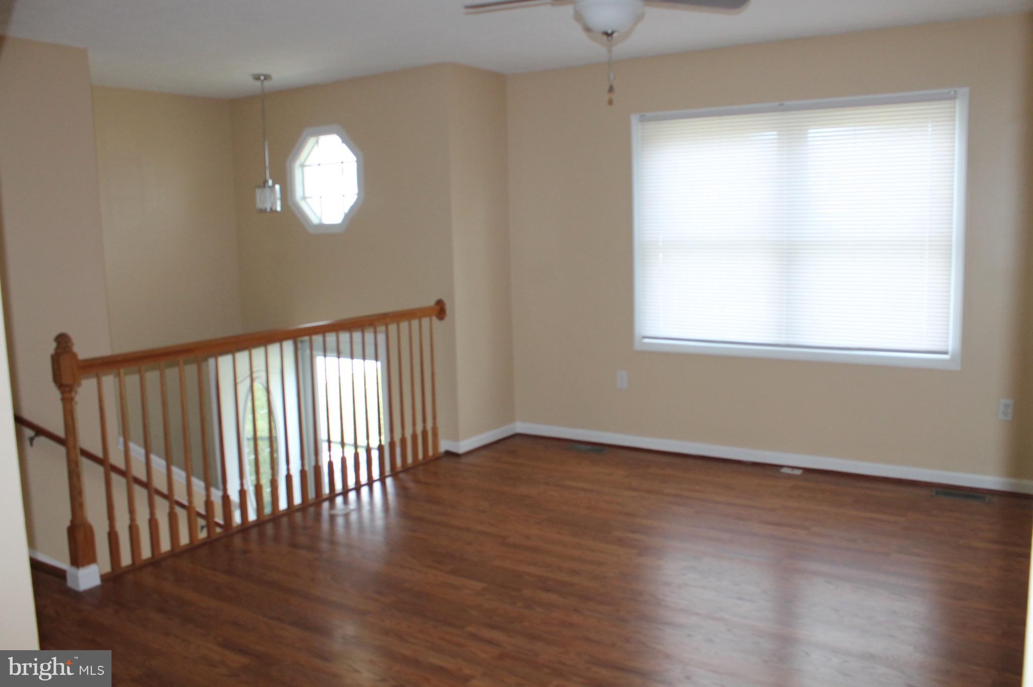 238 Greenleaf Road Strasburg, VA 22657 - Photo 3 of 24 Living Room