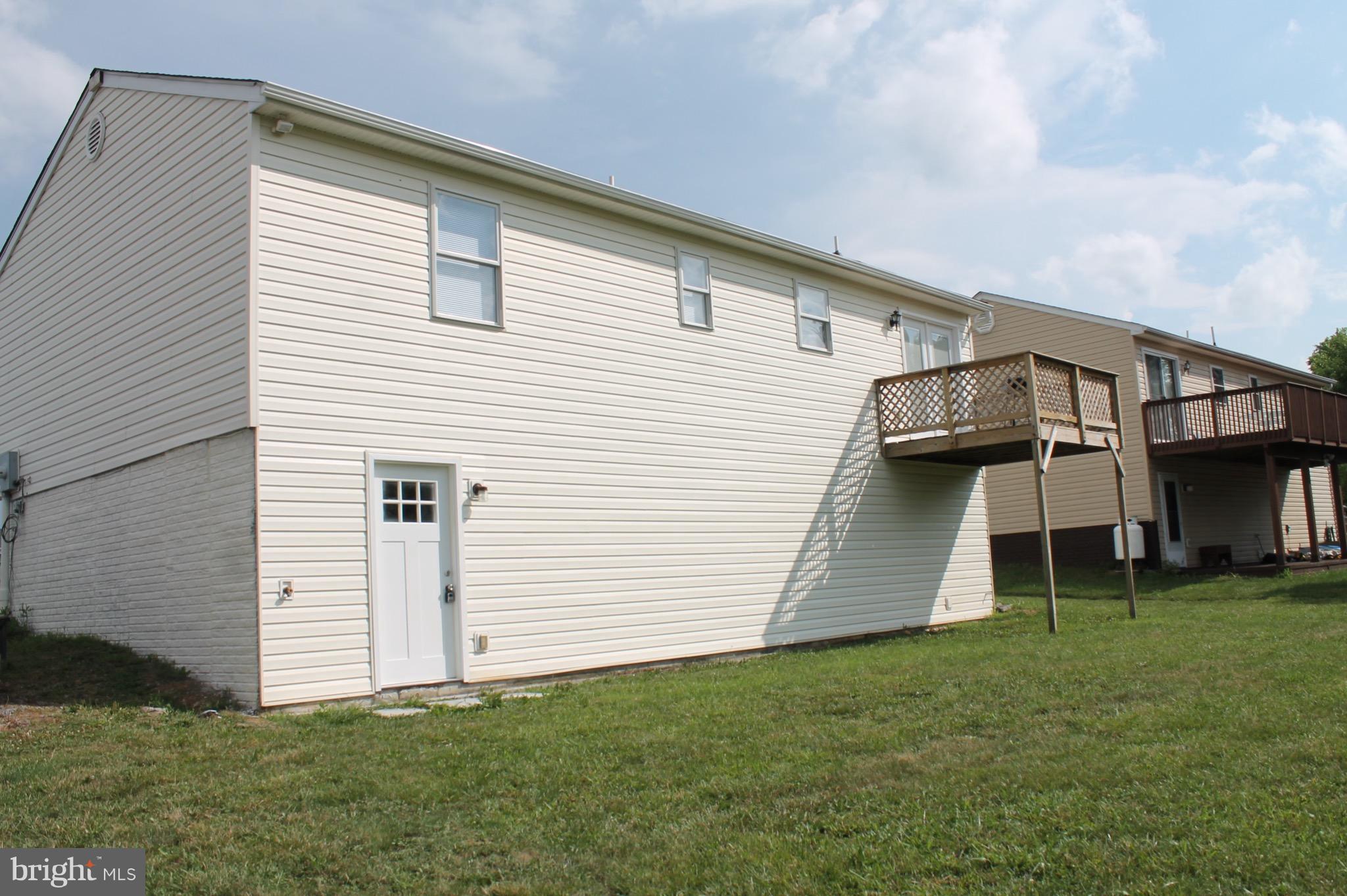 238 Greenleaf Road Strasburg, VA 22657 - Photo 5 of 24 Exterior (Rear)