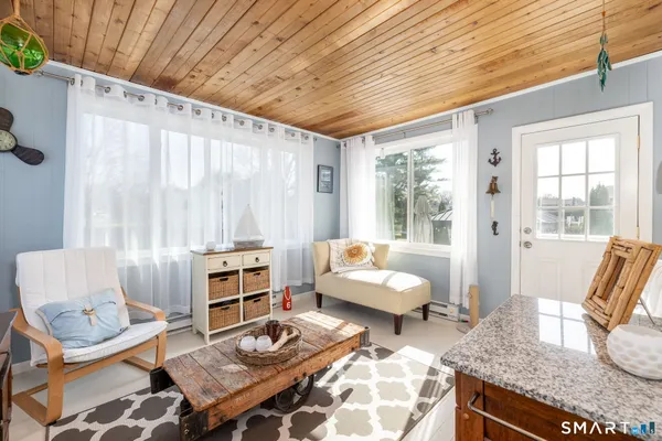 $499,900 | 993 Cloverdale Circle, Wethersfield, CT 06109