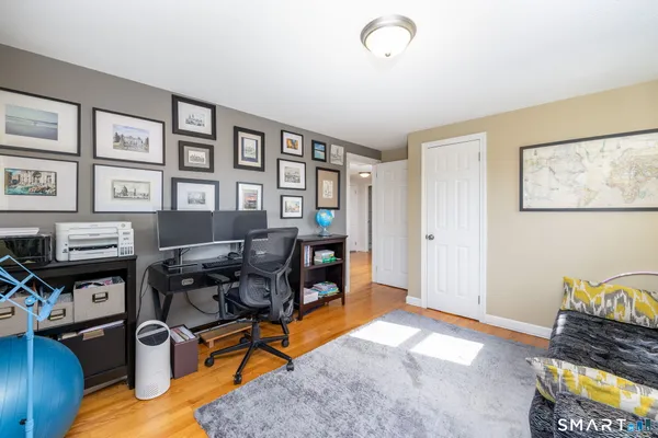 $499,900 | 993 Cloverdale Circle, Wethersfield, CT 06109