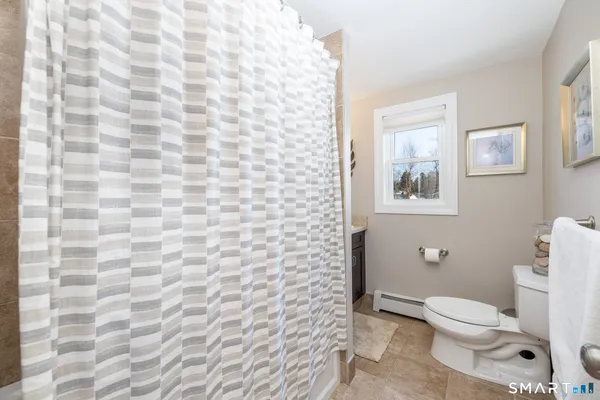 $499,900 | 993 Cloverdale Circle, Wethersfield, CT 06109